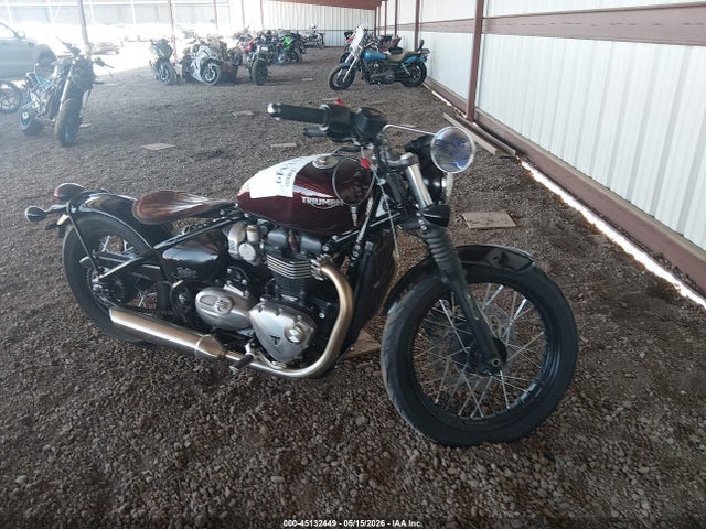 Triumph Bonneville Bobber