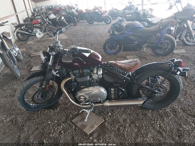Triumph Bonneville Bobber