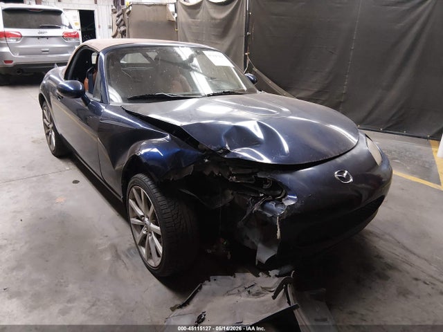 Salvage Mazda Mx-5 Image