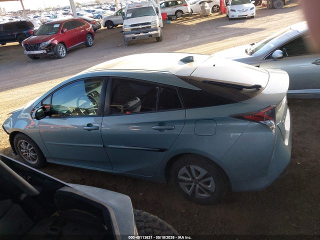 Toyota Prius Three