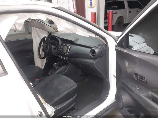 Nissan Kicks S Xtronic Cvt