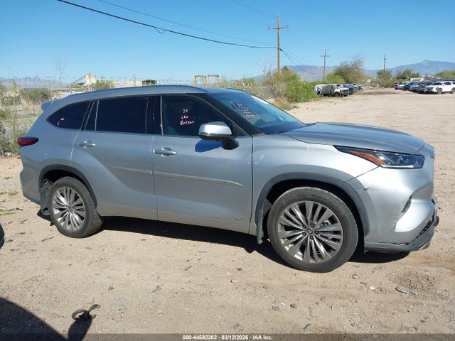 Toyota Highlander Hybrid Platinum