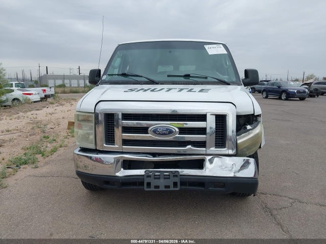 Ford E-350 Xlt