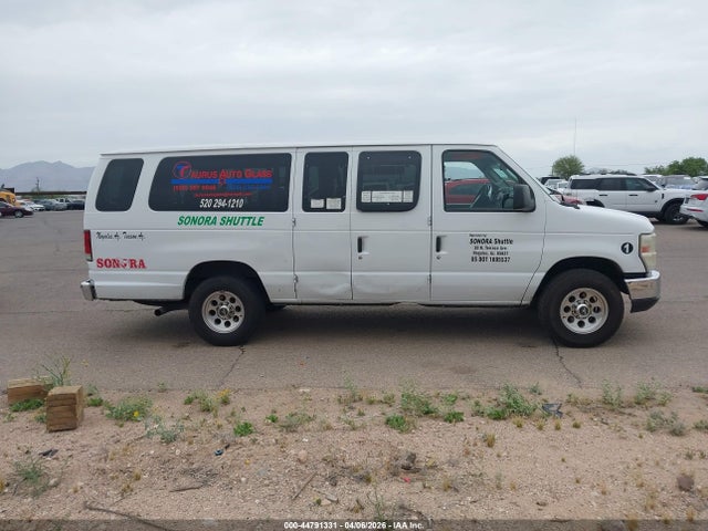 Ford E-350 Xlt