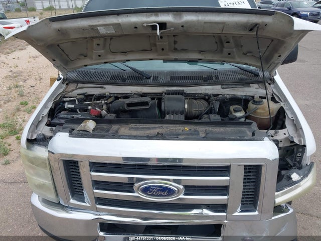 Ford E-350 Xlt