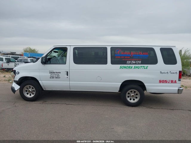 Ford E-350 Xlt
