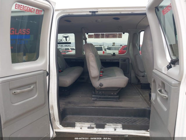 Ford E-350 Xlt