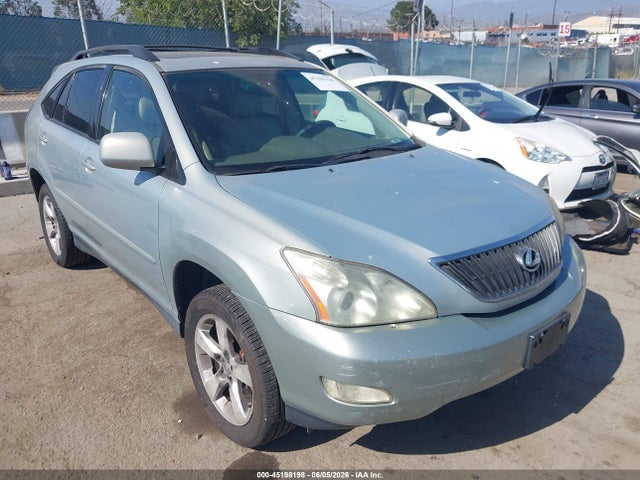 Salvage Lexus RX Image