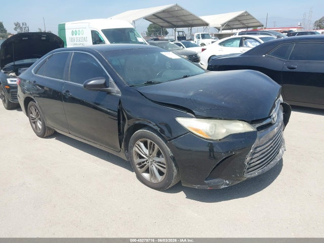 Salvage Toyota Camry Image