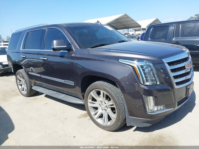 Salvage Cadillac Escalade Image
