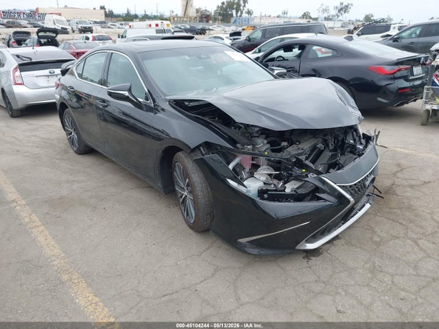 Salvage Lexus Es Image