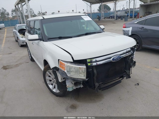 Salvage Ford Flex Image