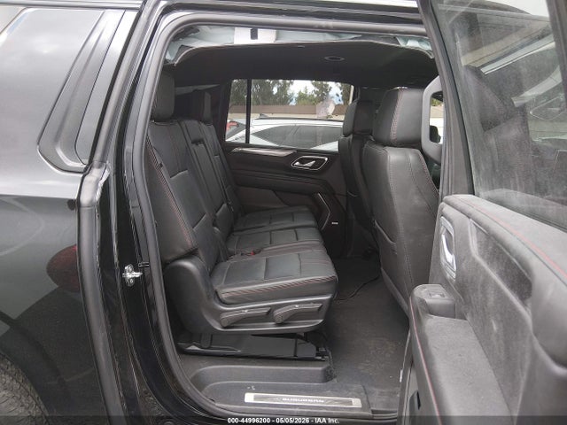 Chevrolet Suburban 2wd Rst