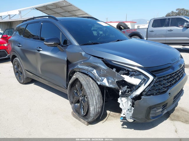Salvage Kia Sportage Image