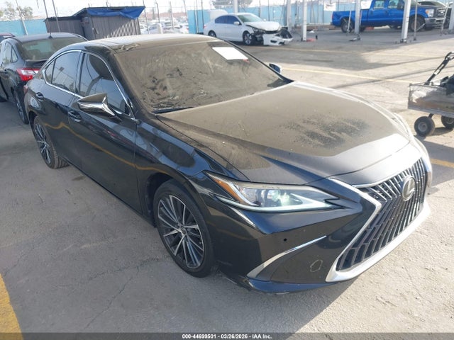 Salvage Lexus Es Image