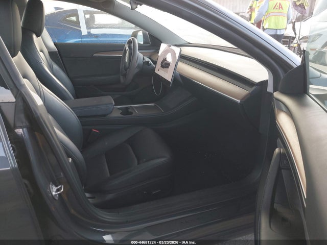 Tesla Model 3 Rear-wheel Drive