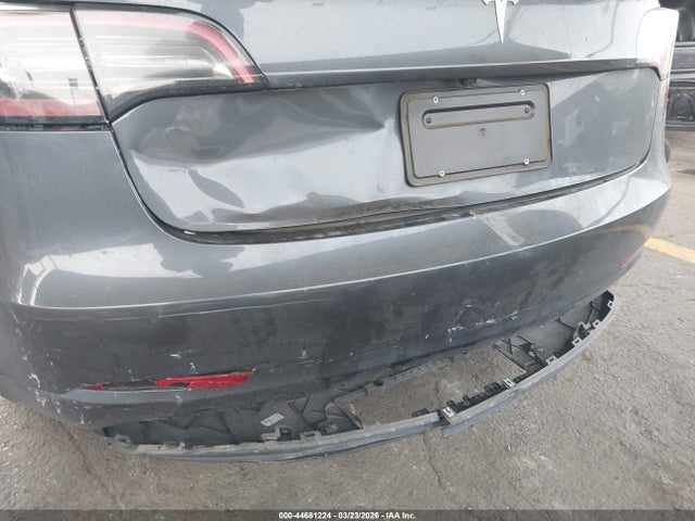 Tesla Model 3 Rear-wheel Drive