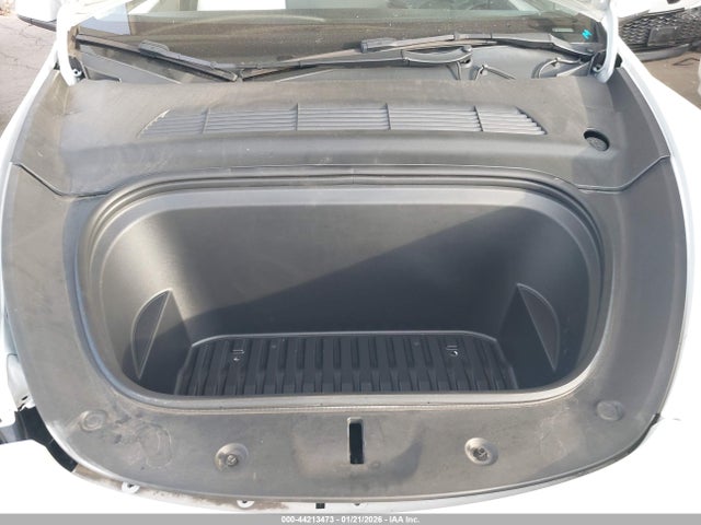 Tesla Model Y Long Range Dual Motor All-wheel Drive
