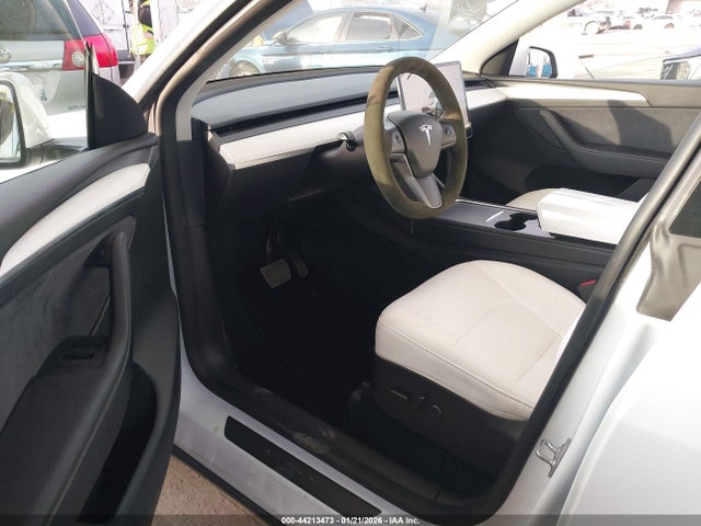 Tesla Model Y Long Range Dual Motor All-wheel Drive