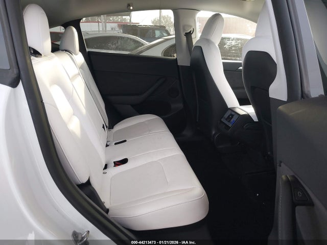 Tesla Model Y Long Range Dual Motor All-wheel Drive