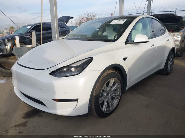 Tesla Model Y Long Range Dual Motor All-wheel Drive