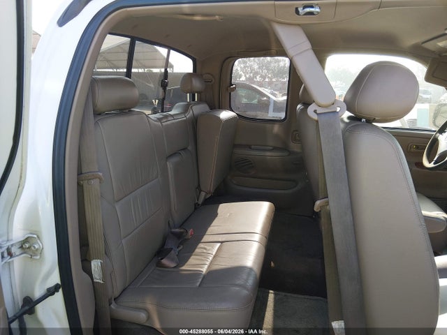 Toyota Tundra Ltd V8