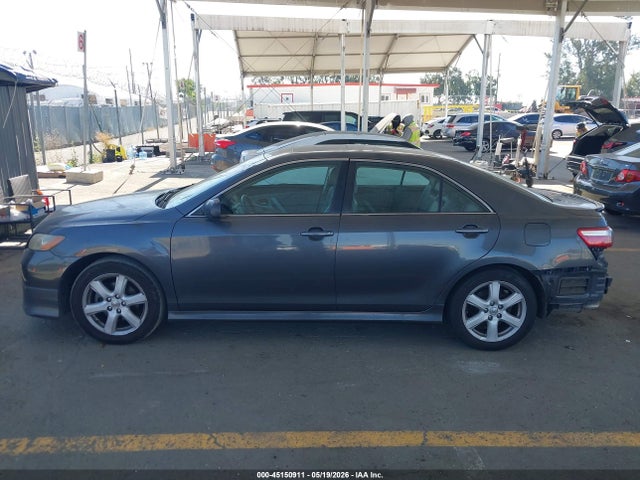 Toyota Camry Se V6