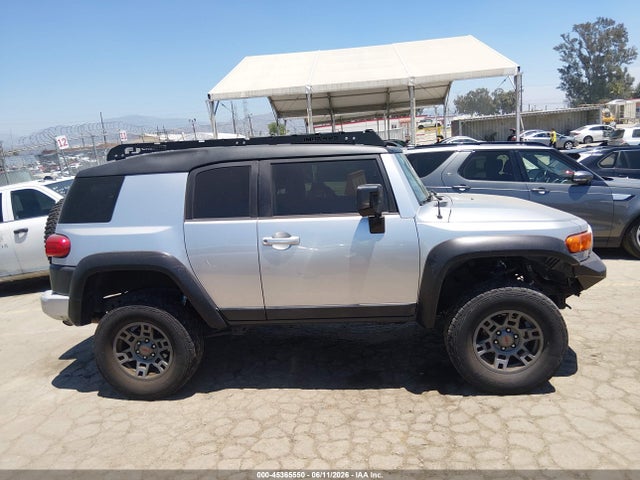 Toyota FJ Cruiser