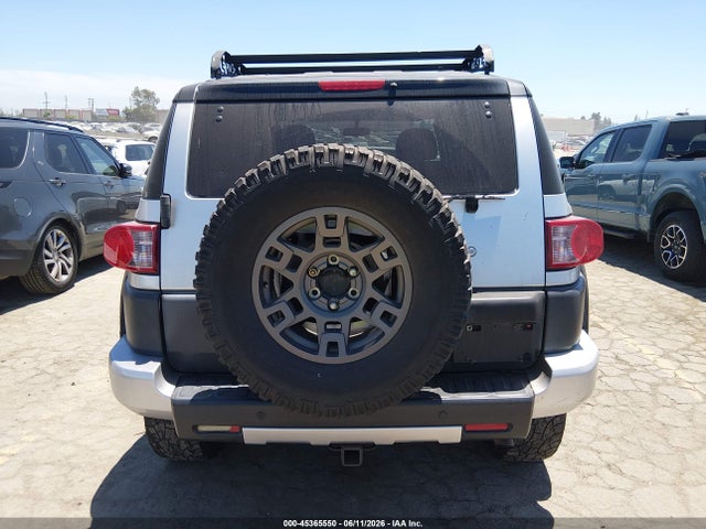 Toyota FJ Cruiser