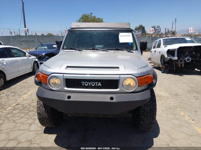 Toyota FJ Cruiser