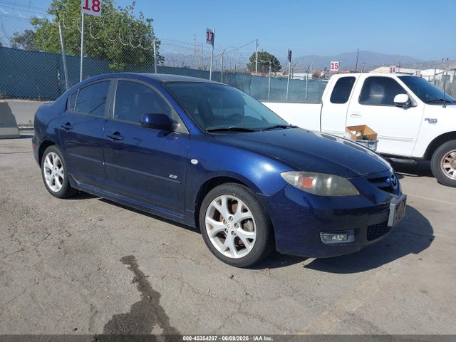 Salvage Mazda Mazda3 Image