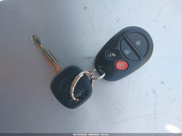 Toyota Sienna Le