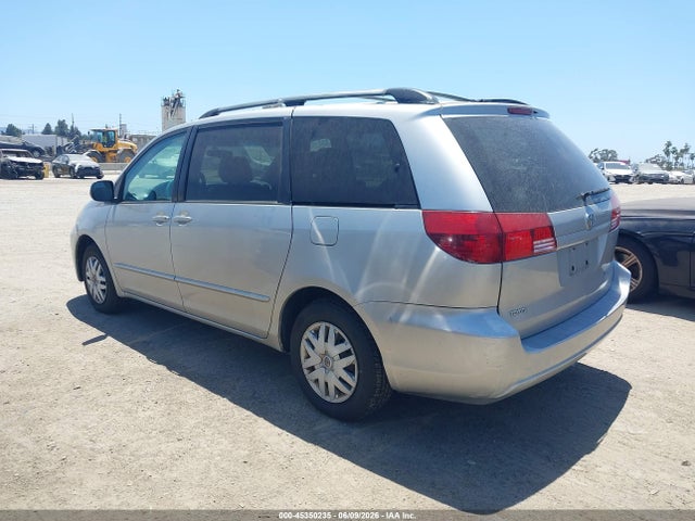 Toyota Sienna Le