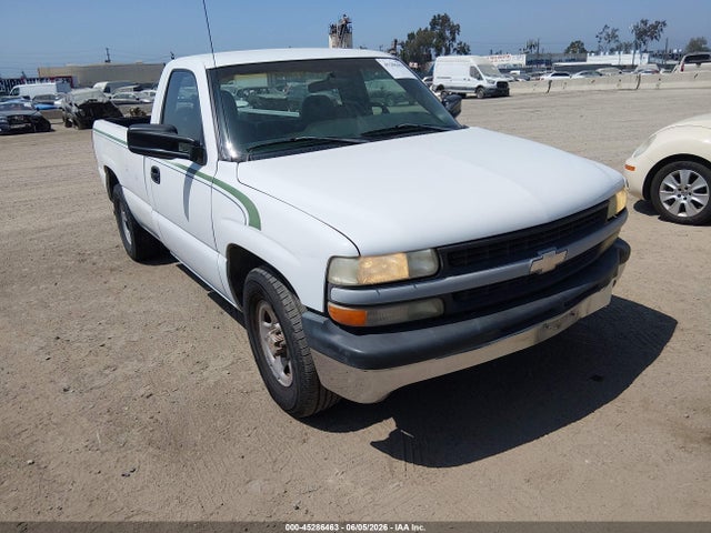 Salvage Chevrolet Silverado 1500 Image
