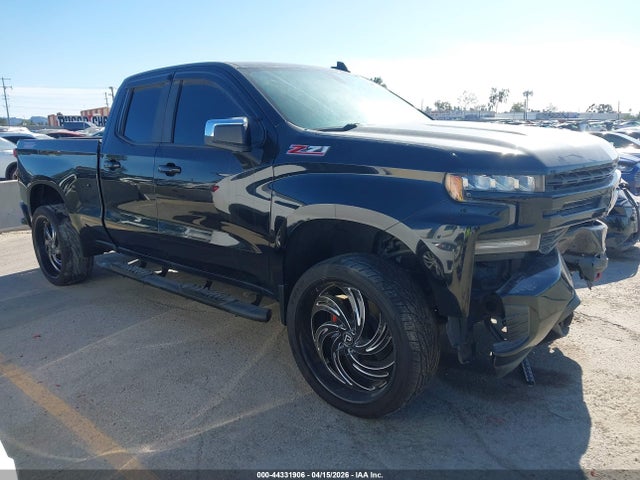 Salvage Chevrolet Silverado 1500 Image