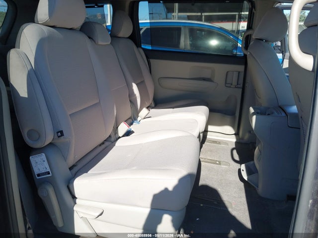 Kia Sedona Lx