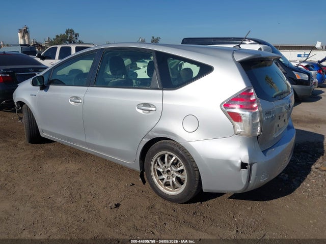 Toyota Prius v Two