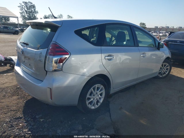 Toyota Prius v Two