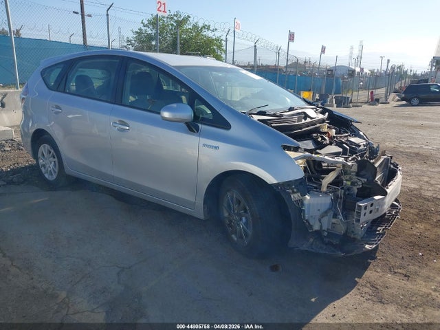 Salvage Toyota Prius v Image