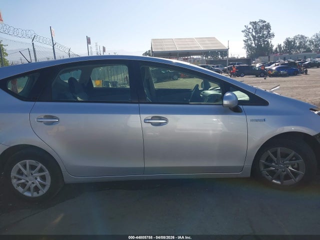 Toyota Prius v Two