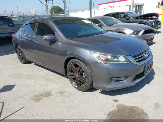 Salvage Honda Accord Image