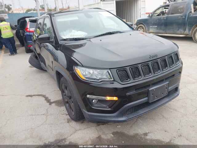 Salvage Jeep Compass Image