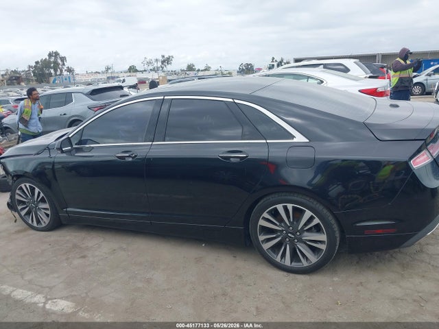 Lincoln MKZ Reserve