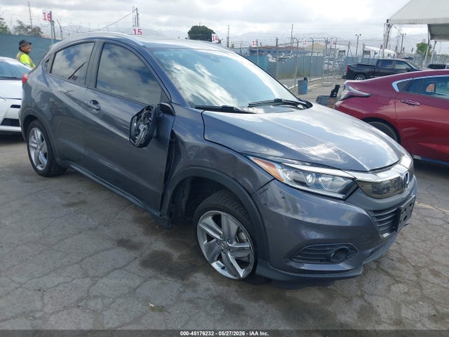 Salvage Honda HR-V Image