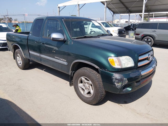Salvage Toyota Tundra Image