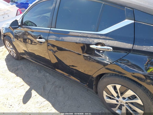 Nissan Altima S Fwd