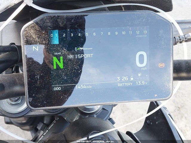 Kawasaki Zr900 S