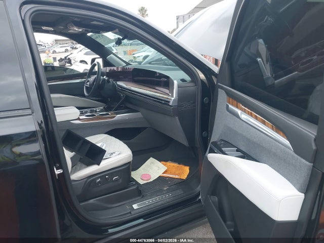Cadillac Escalade Sport Platinum