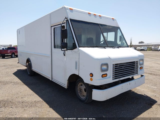 Salvage Ford E-450 Image
