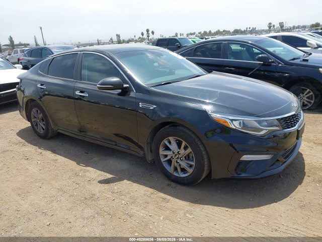 Salvage Kia Optima Image